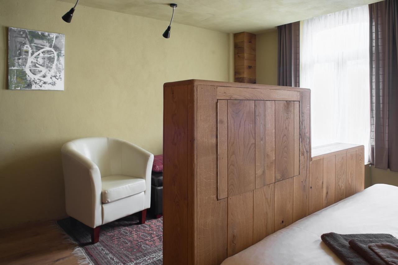 Poeziehotel Surplace - 15 Min Van Pairi Daiza & Industriezone Ghislenghien Bever Dış mekan fotoğraf